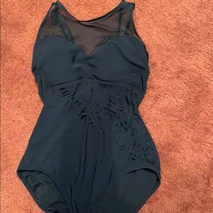 Women’s one piece bathing suit